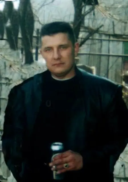 Я Толясик, 49, знакомлюсь для вирта в Артеме