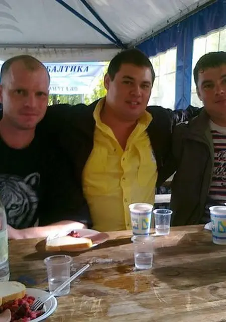 Я Стас, 40, из Белебея, ищу знакомства на одну ночь