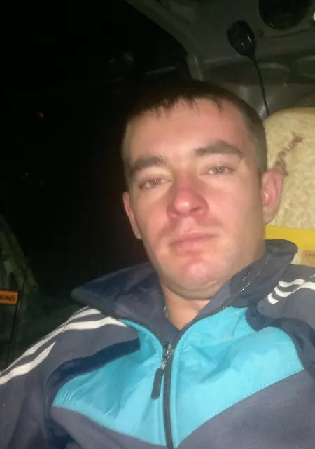 Евгений из Бежецка, мне 35, познакомлюсь для дружбы