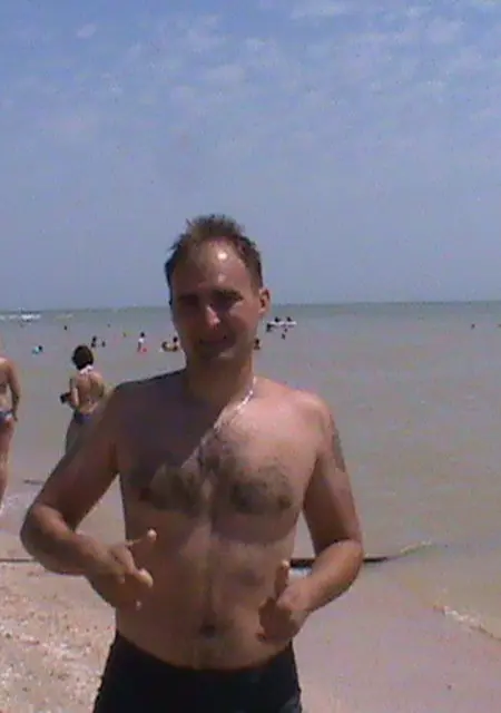 Игорь из Чернигова, мне 42, познакомлюсь для постоянных отношений