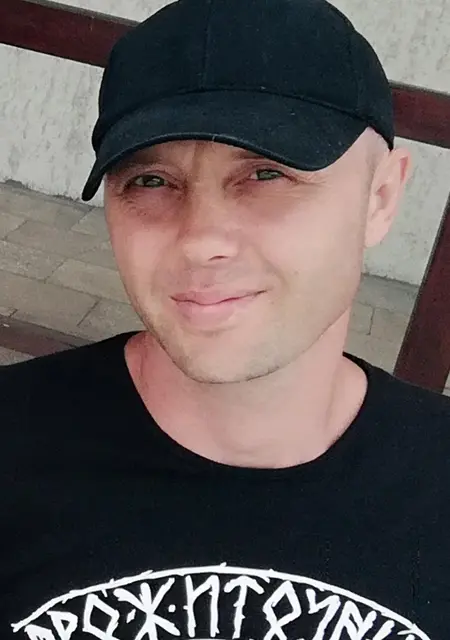 Макс из Черногорска, мне 43, познакомлюсь без обязательств