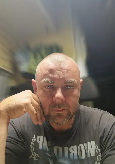 Андрей из Темрюка, ищу на сайте приятное времяпровождение