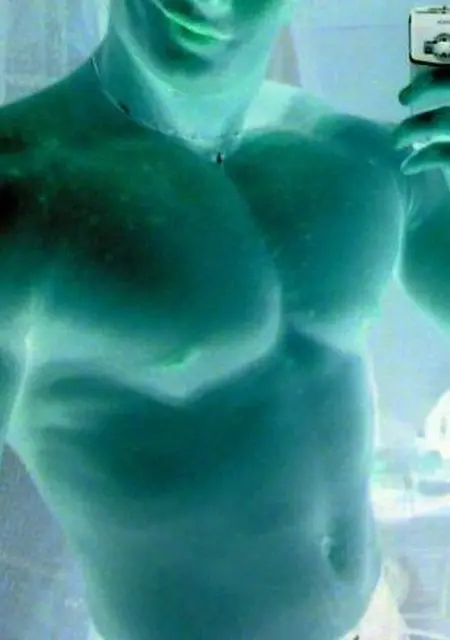 Я Костик, 41, из Великого Новгорода, ищу знакомства без обязательств