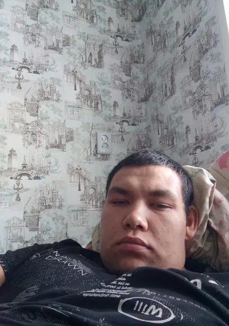 Я Артем, 29, из Кумертау, ищу знакомства на одну ночь