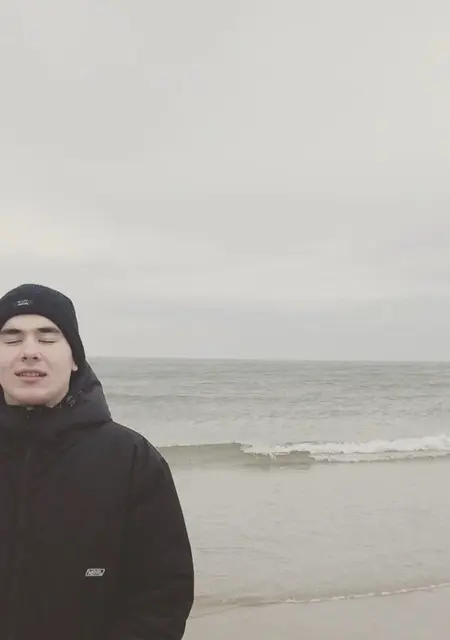 Юра из Калининграда, ищу на сайте приятное времяпровождение