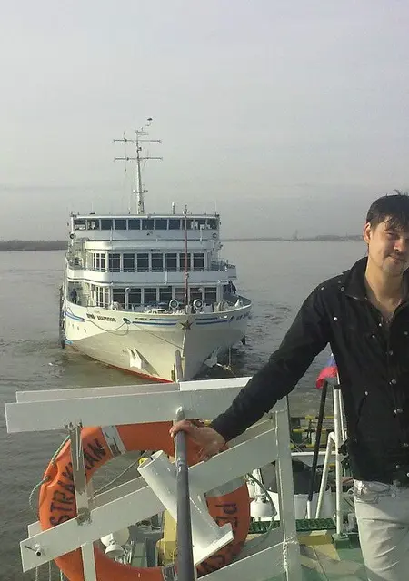 Евгений из Астрахани, мне 42, познакомлюсь для общения