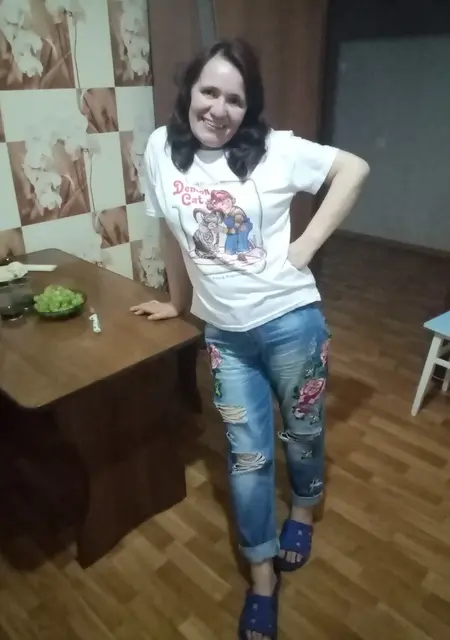 Мари из Воронежа, мне 51, познакомлюсь для приятного времяпровождения