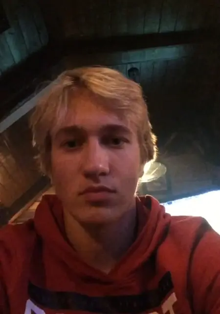 Я Кирилл, 24, знакомлюсь на одну ночь в Череповце