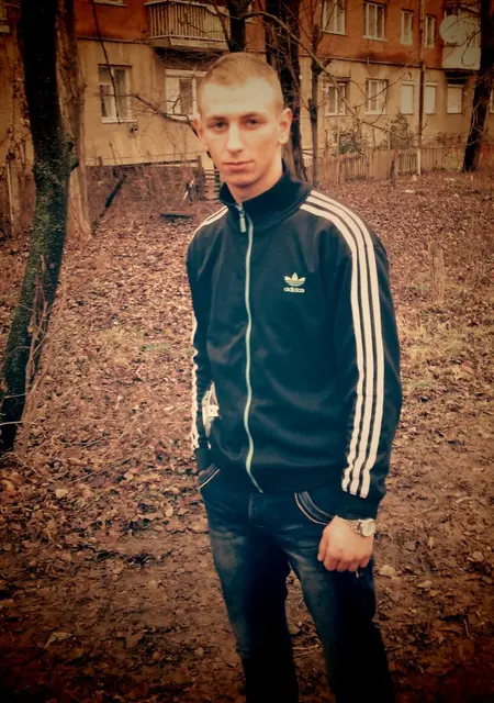 Максим из Черновцов, мне 31, познакомлюсь на одну ночь