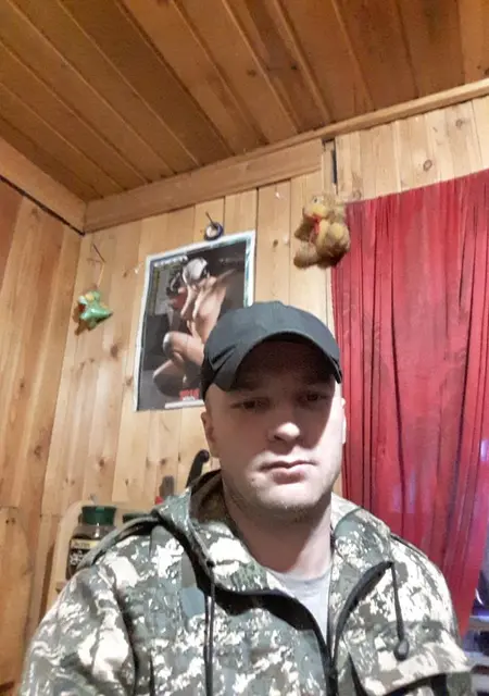 Александр из Улан-Удэ, ищу на сайте знакомства на одну ночь