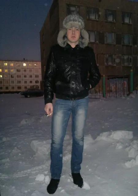 Я Вова, 35, из Талнаха, ищу знакомства без обязательств