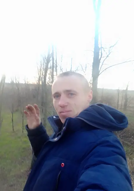 Я Павел, 35, знакомлюсь для общения в Темрюке