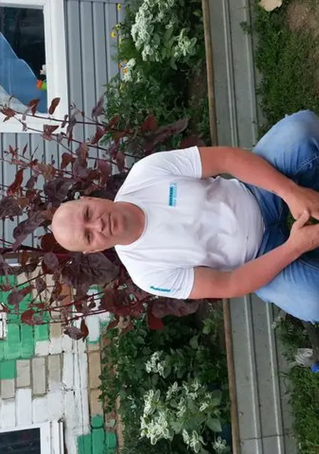 Михаил из Нового Уренгоя, ищу на сайте знакомства на одну ночь