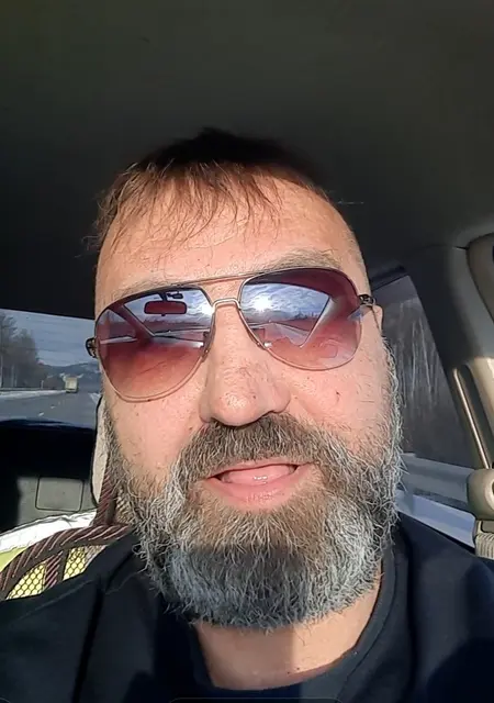 Джентельмен из Владивостока, ищу на сайте приятное времяпровождение