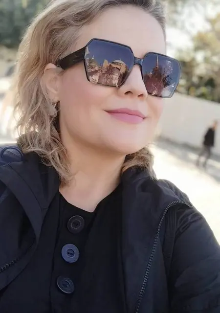 Я Анна, 41, знакомлюсь для дружбы в Санкт-Петербурге