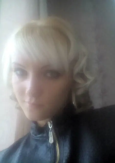 Я Анюта, 30, из Барнаула, ищу знакомства на одну ночь