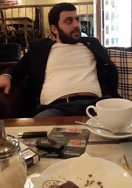 Я Гарик, 38, знакомлюсь без обязательств в Невинномысске