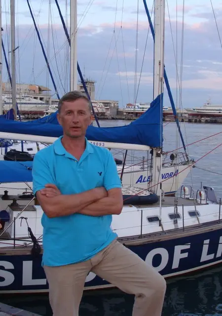 Игорь из Узловой, мне 51, познакомлюсь для приятного времяпровождения