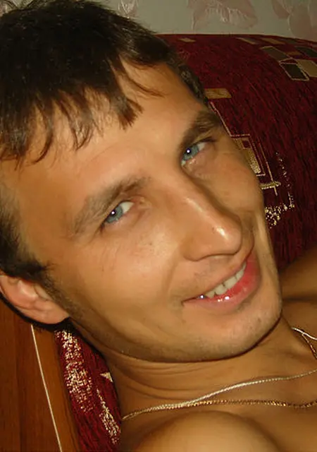 Я Алексей, 45, из Климовска, ищу знакомства без обязательств