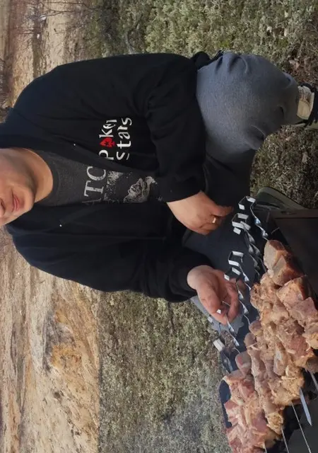 Я Николай, 44, знакомлюсь на одну ночь в Салехарде