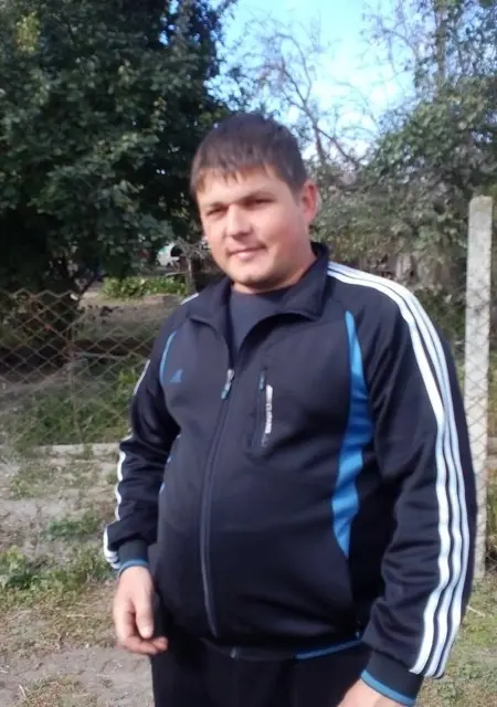 Леон из Моздока, мне 36, познакомлюсь без обязательств