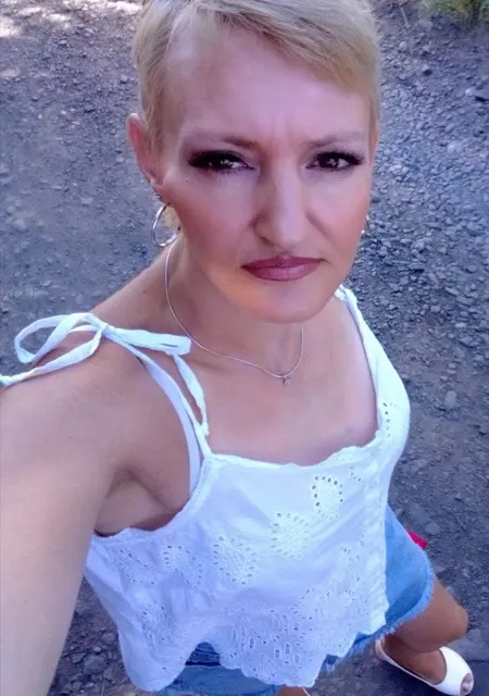 Жанна из Ростова-на-Дону, ищу на сайте знакомства без обязательств