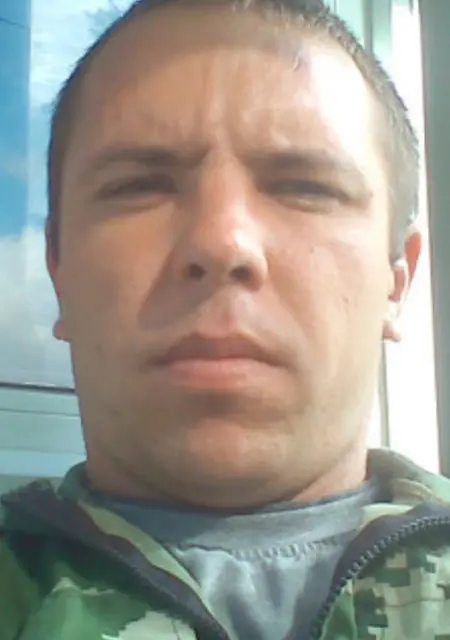 Виктор из Воронежа, мне 37, познакомлюсь для приятного времяпровождения