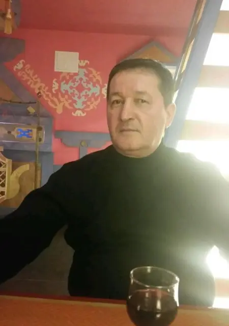 Файз из Смоленска, ищу на сайте приятное времяпровождение