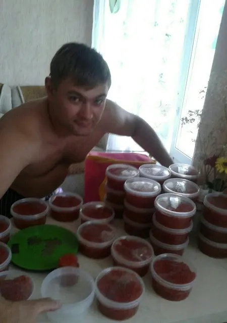 Миха из Ачинска, ищу на сайте знакомства на одну ночь