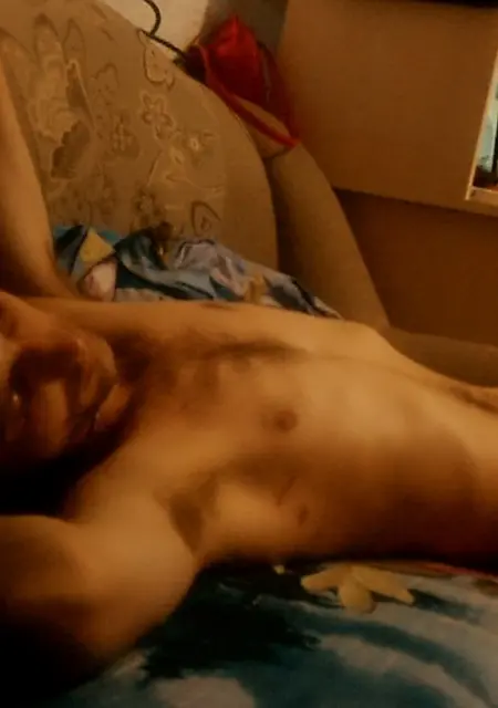 Денис из Арсеньева, ищу на сайте общение