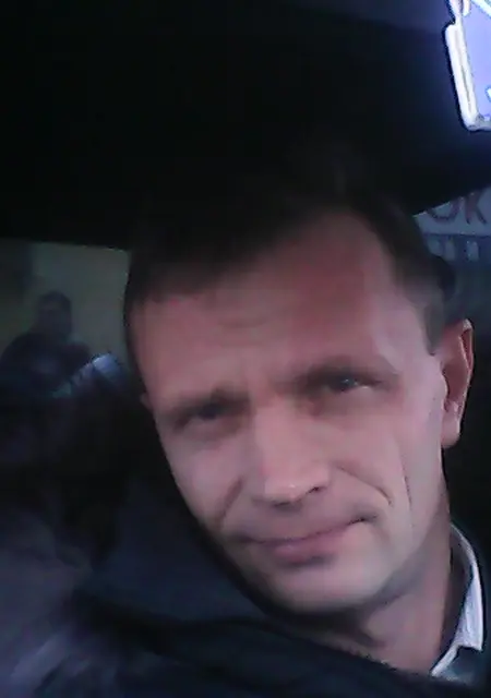 Антон из Саратова, ищу на сайте знакомства на одну ночь