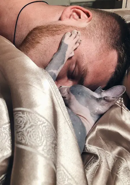 Alex из Домодедова, мне 30, познакомлюсь на одну ночь