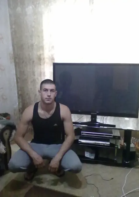 Я Александр, 33, из Нягани, ищу знакомства без обязательств