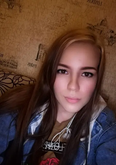 Я Хаана, 25, знакомлюсь для общения в Саратове