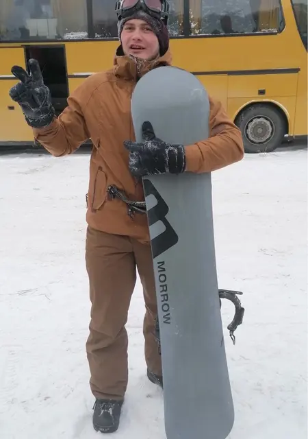 Max из Миасса, мне 27, познакомлюсь для приятного времяпровождения