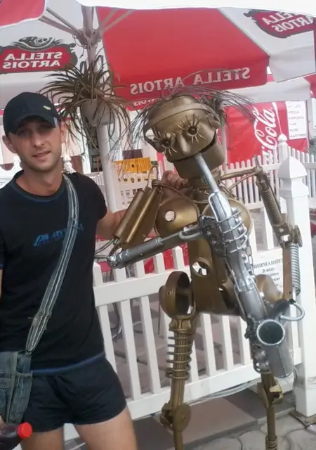 Андрей из Керчи, ищу на сайте знакомства без обязательств