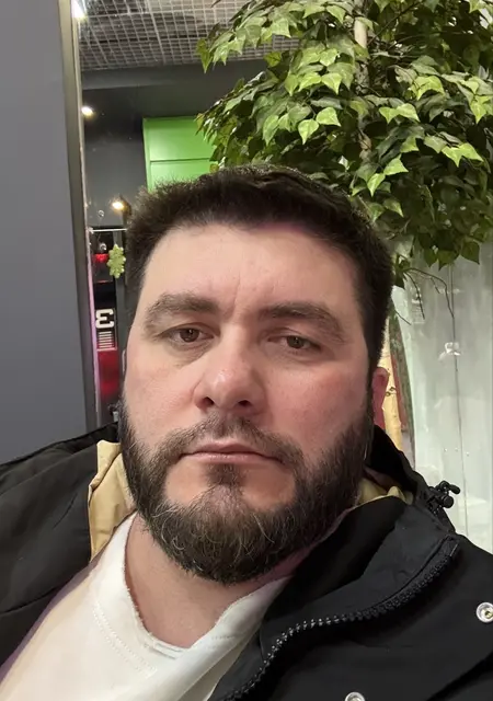 Алик из Москвы, ищу на сайте открытые отношения