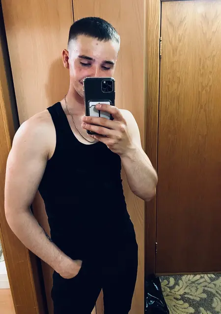 Я Игорь, 25, знакомлюсь на одну ночь в Наро-Фоминске