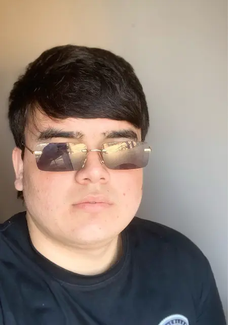 Аличон из Владикавказа, мне 21, познакомлюсь для общения