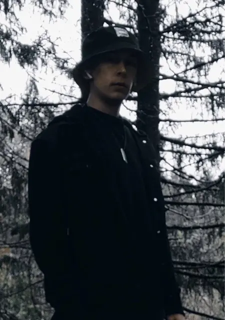 Артём из Петрозаводска, ищу на сайте знакомства на одну ночь