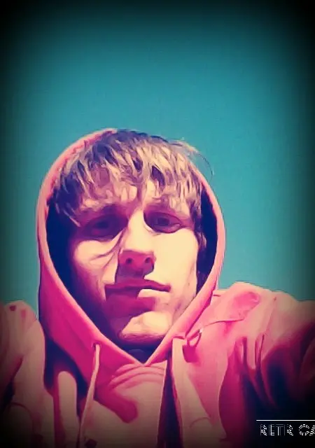 Александр из Нового Уренгоя, ищу на сайте знакомства на одну ночь