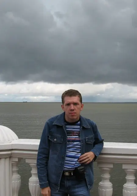 Я Alex, 45, из Иванова, ищу знакомства без обязательств