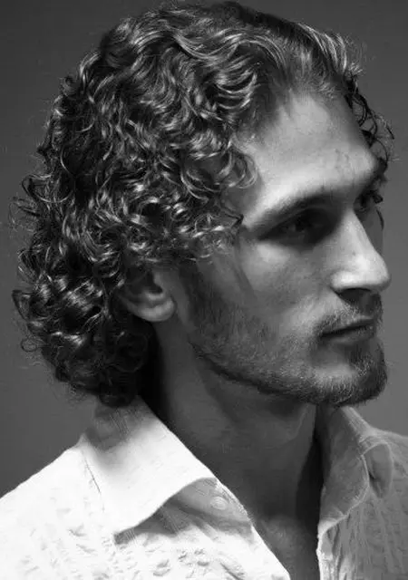 Я Александр, 40, знакомлюсь без обязательств в Набережных Челнах