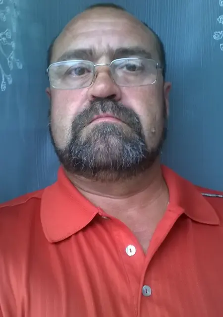 Boris из Южно-Сахалинска, мне 59, познакомлюсь на одну ночь