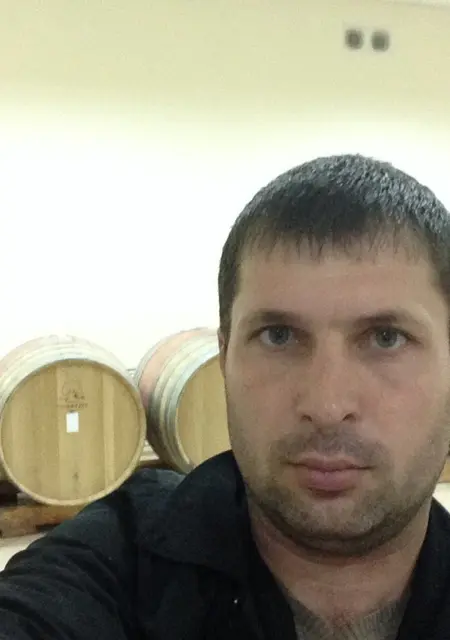 Сергей из Геленджика, мне 45, познакомлюсь на одну ночь