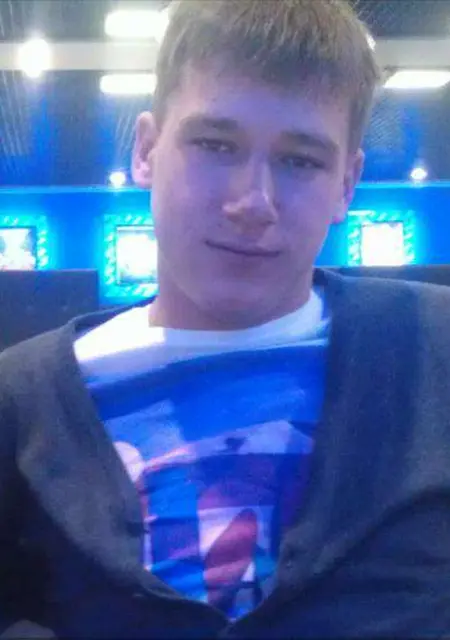 Слава из Хабаровска, мне 31, познакомлюсь на одну ночь