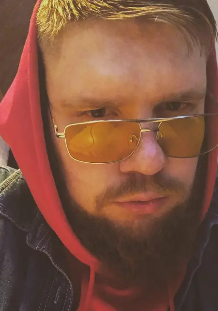 Я Алекс, 28, знакомлюсь для дружбы в Азове