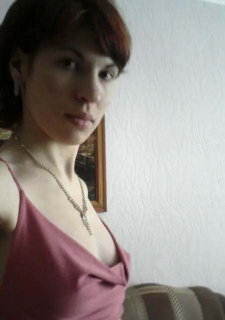 Настя из Саратова, мне 29, познакомлюсь для общения