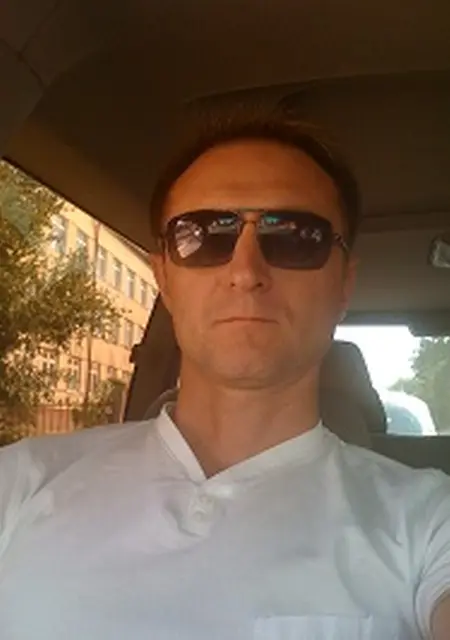 Oleg из Уссурийска, ищу на сайте знакомства на одну ночь