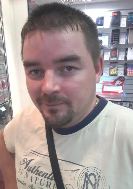 Антон из Кирова, ищу на сайте знакомства без обязательств